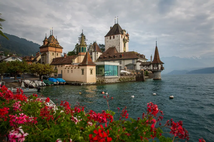 Das Schloss Oberhofen am Thunersee