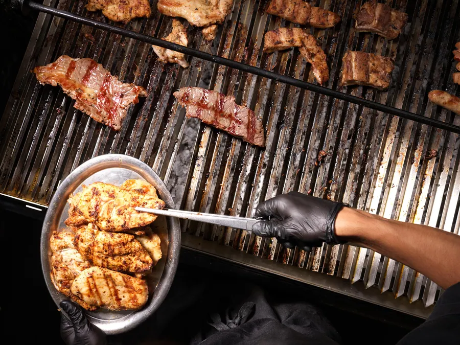 The grill on the terrace at «Sunset Beats & BBQ»