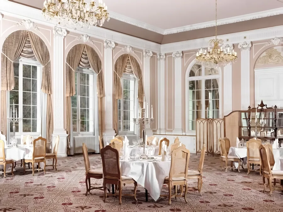 Der Ballsaal «La Belle Epoque» mit gedeckten Tischen