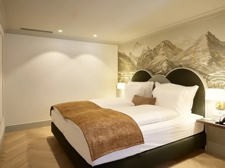 Junior Suite, neu renoviert, mit Bergmotiv