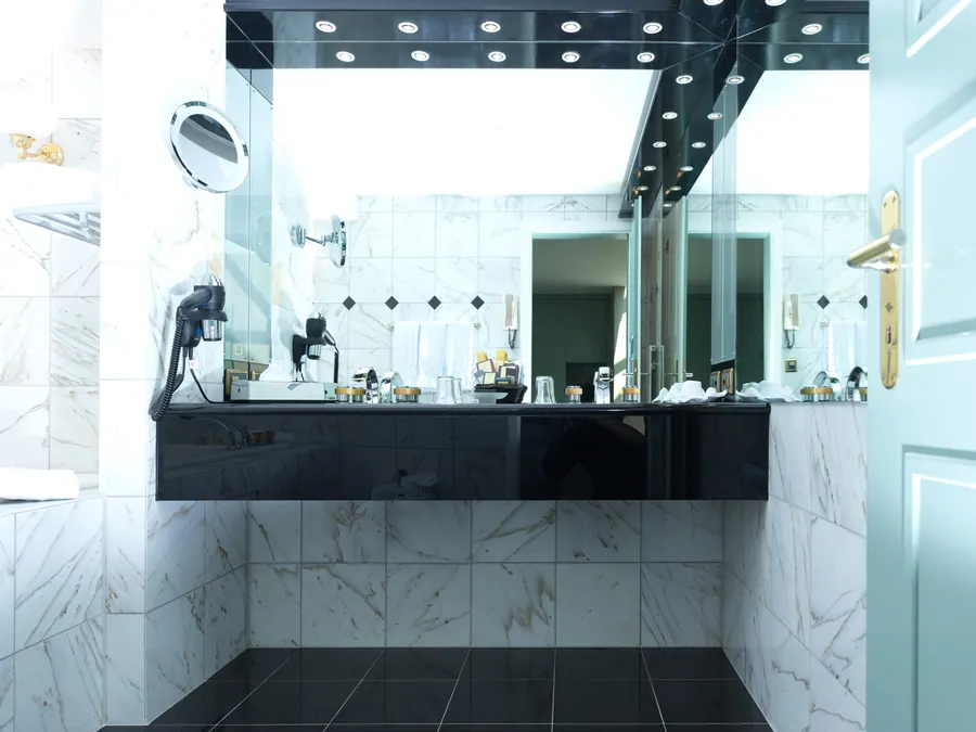 Pyramid Suite, das Badezimmer